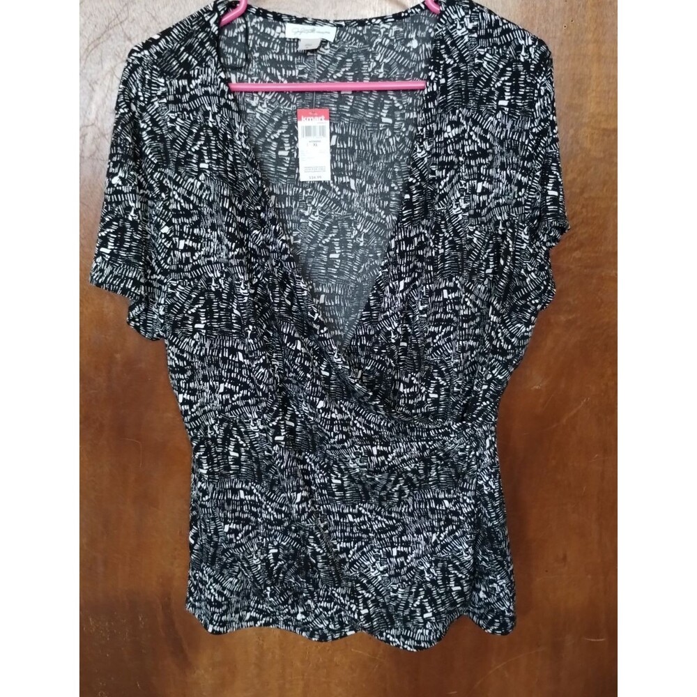 Jaclyn Smith Faux Wrap Top XL Womens Black White Stretch Jersey Short Sleeve New